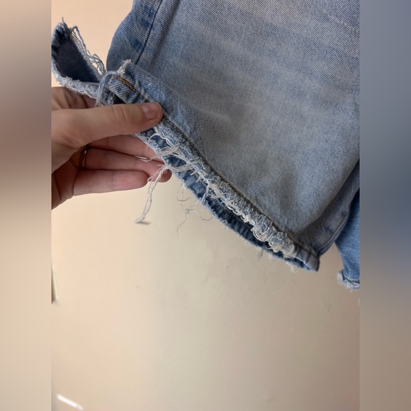 American Eagle Highest Rise Baggy Short Distressed Style Size 00 - Picture 5 of 15